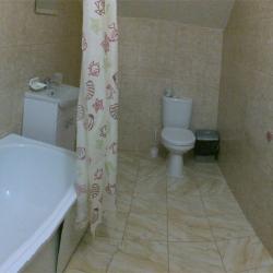 Комната комфорт с 2 односпальными и 1 двуспальной кроватью