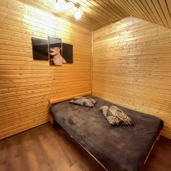 Фото Апартаменты в коттедже Артек Блэк