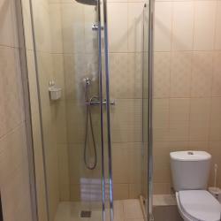 Номер стандарт с 1 двуспальной кроватью