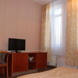 Номер стандарт с 1 двуспальной кроватью
