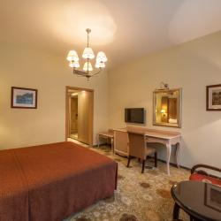 Номер делюкс с 1 двуспальной кроватью