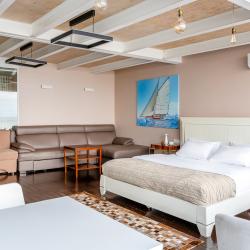 Номер семейный с двуспальной кроватью (Вид на море) Sea View Family suite by Vvo