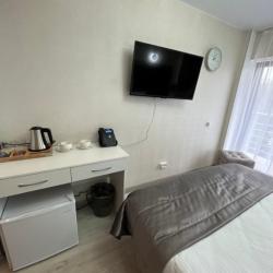 Комната стандарт с 1 двуспальной кроватью с балконом