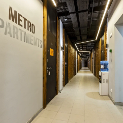 Фото Отель Metro Apartments (Метро Апартментс)