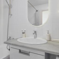 Фото Апартаменты Birchhouse (БирчХаус) на улице Добролюбова 8к3