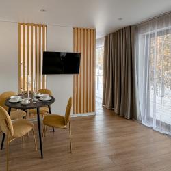 Коттедж улучшенный с видом на лес