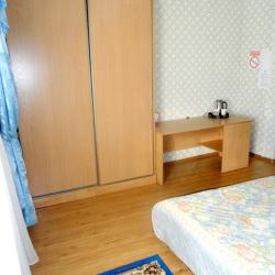 Номер стандарт с 1 двуспальной кроватью