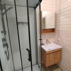 Коттедж улучшенный с 2 двуспальными кроватями