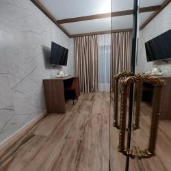 Фото Апартаменты в отеле Red wood