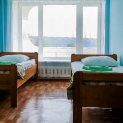 Номер эконом с 2 односпальными кроватями (с балконом)