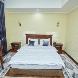 Номер стандарт с 1 двуспальной кроватью