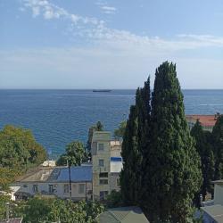 2-местный номер стандарт улучшенный с 1 двуспальной кроватью