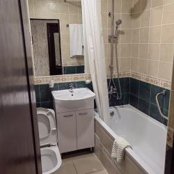 Номер стандарт бизнес с 1 двуспальной кроватью