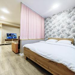 Фото Отель VipHome на улице 79-й Гвардейской Дивизии