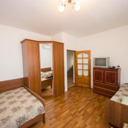 1-комнатные апартаменты стандарт с 2 односпальными и 1 двуспальной кроватью