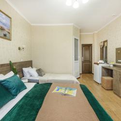 Номер комфорт с 1 двуспальной кроватью