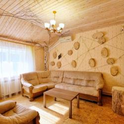 2-комнатный номер полулюкс, Дом Охотника