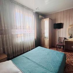 Номер стандарт с 1 двуспальной кроватью