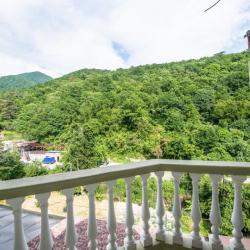 4-местная комната люкс с балконом №2