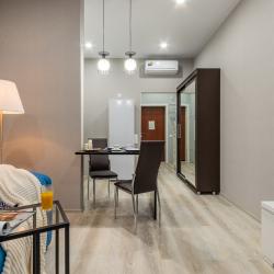 Апартаменты студия RoomyRoom Graf Orlov Studio