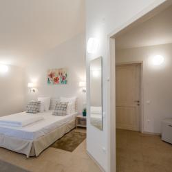 Фото Отель Loyal Guest House (Лоял)