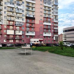 Фото Апартаменты на проспекте Н.С. Ермакова 30