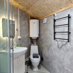 4-местный коттедж улучшенный с 2 односпальными кроватями