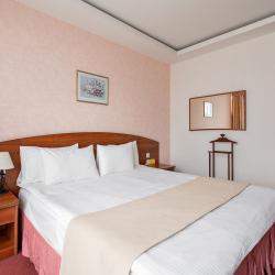 Номер стандарт комфорт №4 с 1 двуспальной кроватью