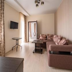 Фото Отель Loo de luxe ( де люкс)