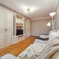 Фото Апартаменты на улице Андрея Губина 19