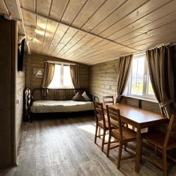 2-комнатный коттедж стандарт №2 с 2 двухъярусными кроватями и диваном-кроватью