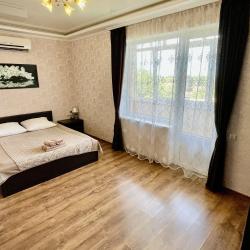 Номер комфорт с 1 двуспальной кроватью и балконом