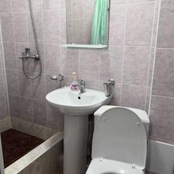 Номер стандарт с 1 односпальной и 2 двуспальными кроватями