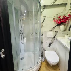 Комната стандарт с 2 односпальными кроватями (без окна)