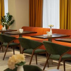 Фото Отель Almaty ()