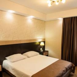 Номер стандарт с 1 двуспальной кроватью