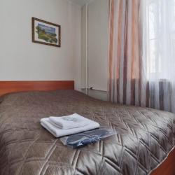 Номер стандарт с 1 двуспальной кроватью