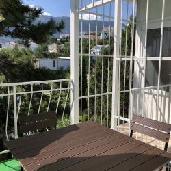 Четырехместный номер с балконом