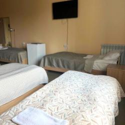 Кровать в 6-местном общем номере