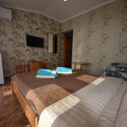 Комната делюкс с 1 двуспальной кроватью, балконом и видом на море