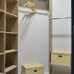 Фото Отель Просторная трехкомнатная квартира