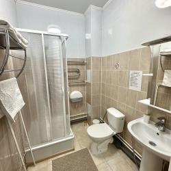 Номер стандарт с 1 двуспальной кроватью