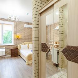 Фото Отель House on Potapova (Гостевой дом на Потапова)