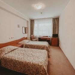 Номер полулюкс с 2 односпальными кроватями