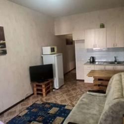 Фото Апартаменты на улице Ивана Черных 66