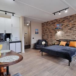 Фото Отель LovelyHome 39 (ЛавлиХоум 39) на улице Комсомольская 64