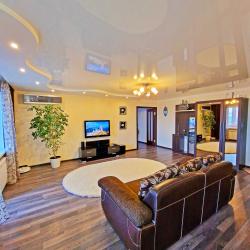 Фото Апартаменты на бульваре Народный 104