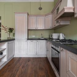 3-комнатные апартаменты улучшенные LetYourFlat “Toscana” гостиная 32м2