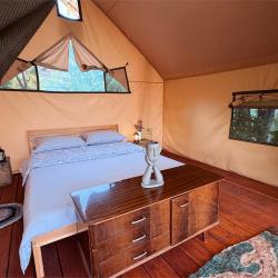 Шатёр комфорт Safari Tent with breathtaking mountain views (общие удобства на территории)
