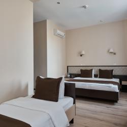 Номер стандарт семейный с 3 односпальными кроватями